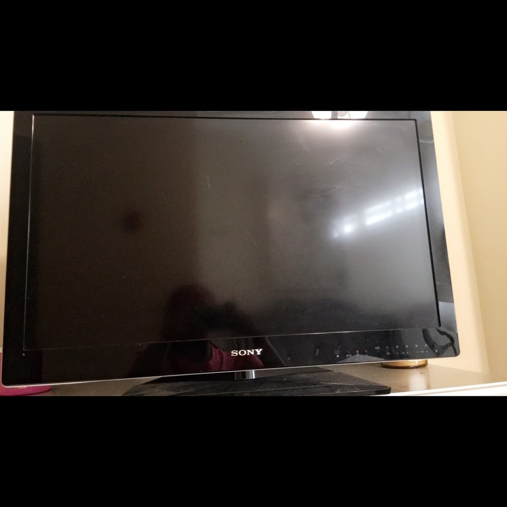 Items - Picture 4 of 10